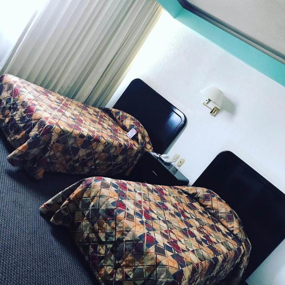Hotel Real Rex ليون المظهر الخارجي الصورة